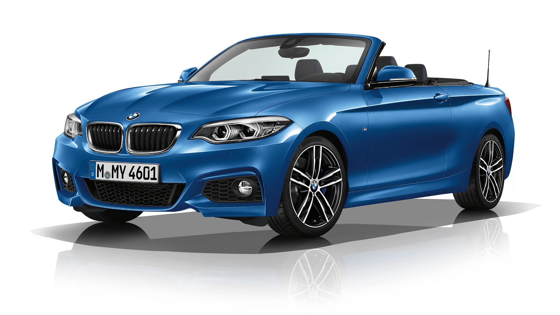 BMW Serie 2 Convertible, toma frontal de tres cuartos del Modelo M Sport